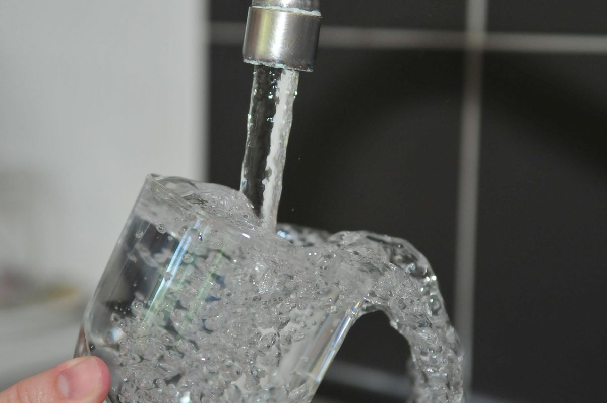 Dusičnany ve vodě: Skryté riziko, které snadno odstraníte