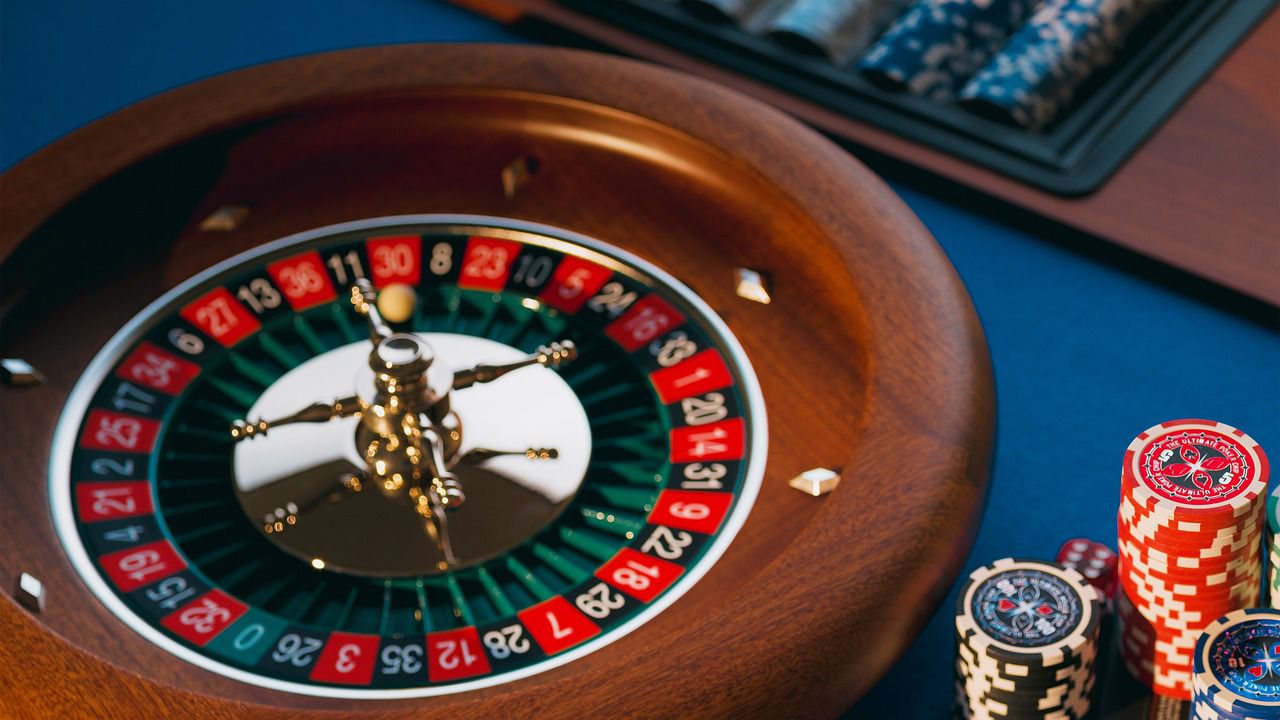 Proč někter&eacute; sloty vypl&aacute;cej&iacute; častěji, ale m&eacute;ně? Objevte tajemstv&iacute; v&yacute;hern&iacute;ch kombinac&iacute; v online casinu